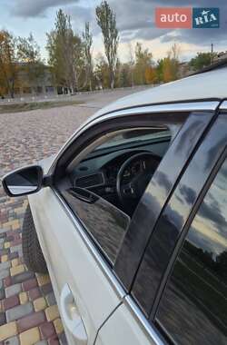 Седан Volkswagen Passat 2014 в 