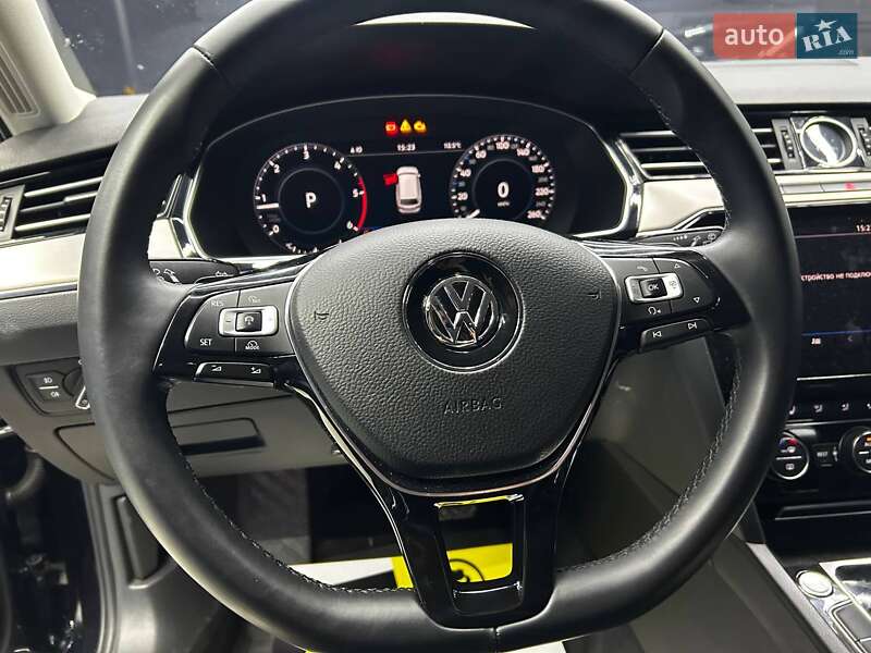 Універсал Volkswagen Passat 2018 в Чернівцях