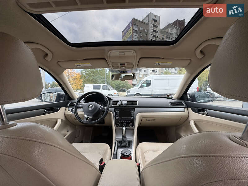 Седан Volkswagen Passat 2014 в Києві