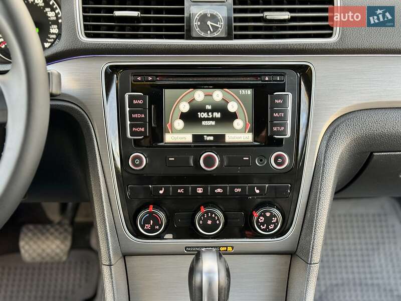 Седан Volkswagen Passat 2014 в Киеве