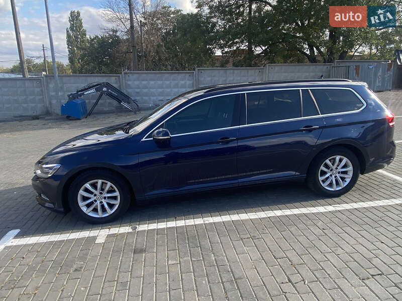 Универсал Volkswagen Passat 2015 в Николаеве