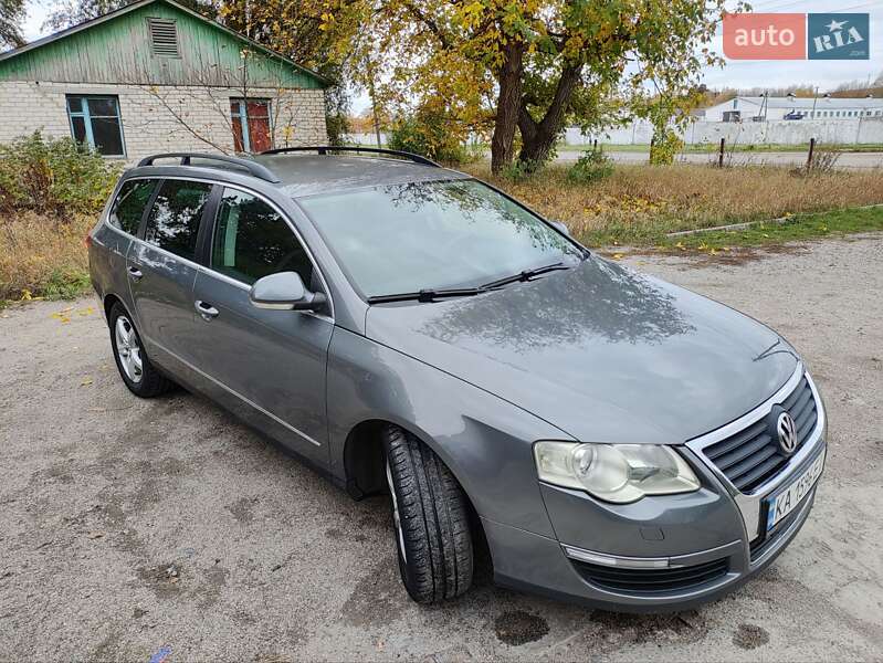 Универсал Volkswagen Passat 2006 в Киеве