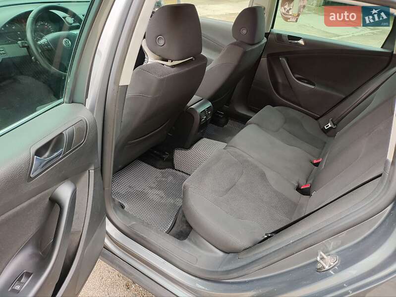 Универсал Volkswagen Passat 2006 в Киеве
