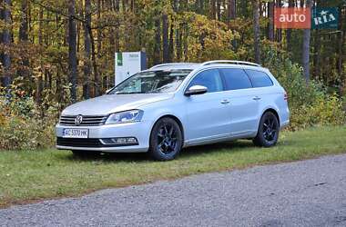Універсал Volkswagen Passat 2011 в Луцьку