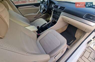 Седан Volkswagen Passat 2013 в 