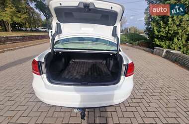 Седан Volkswagen Passat 2013 в 