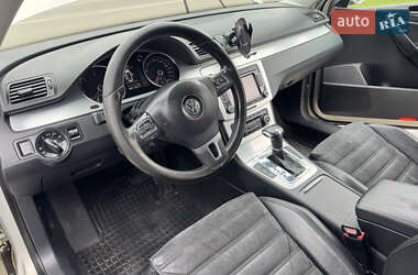 Седан Volkswagen Passat 2010 в 