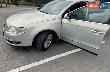 Седан Volkswagen Passat 2010 в 