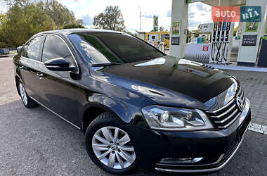 Седан Volkswagen Passat 2013 в 