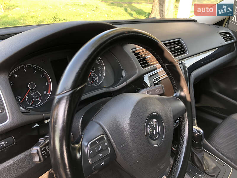 Седан Volkswagen Passat 2013 в Броварах