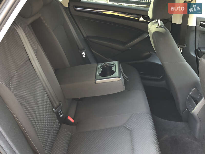 Седан Volkswagen Passat 2013 в Броварах