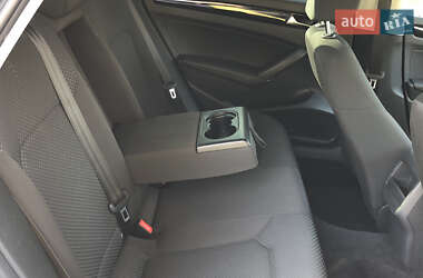 Седан Volkswagen Passat 2013 в 