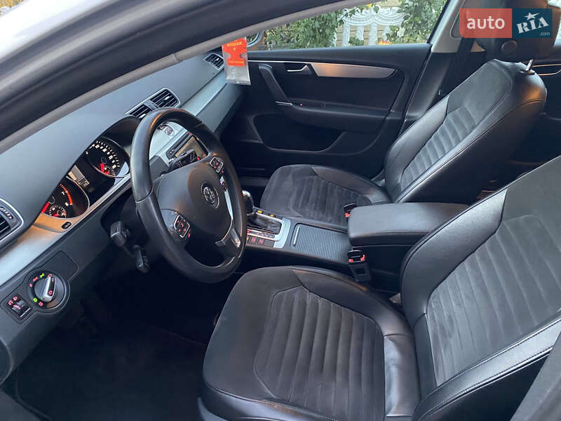 Универсал Volkswagen Passat 2012 в Бучаче
