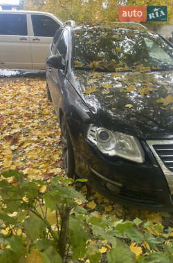 Универсал Volkswagen Passat 2005 в 