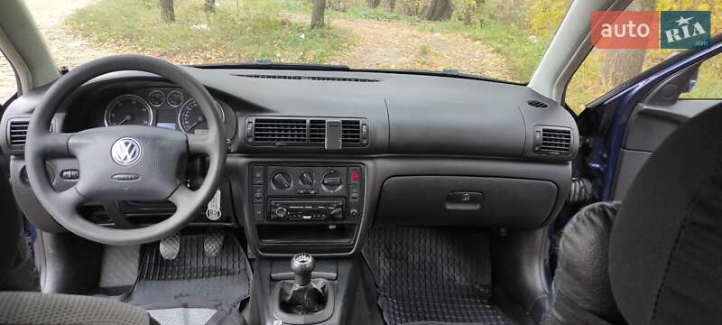 Универсал Volkswagen Passat 2002 в Сумах