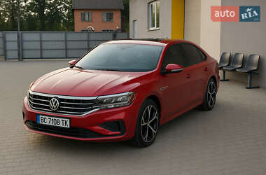Седан Volkswagen Passat 2020 в Львове