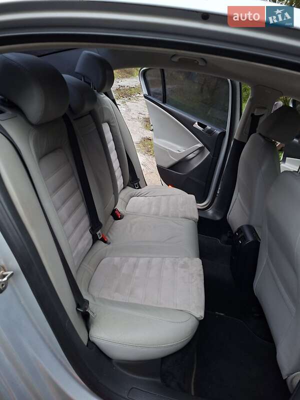 Седан Volkswagen Passat 2008 в Виннице