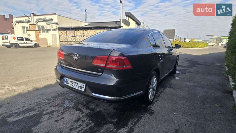 Седан Volkswagen Passat 2011 в Виноградове