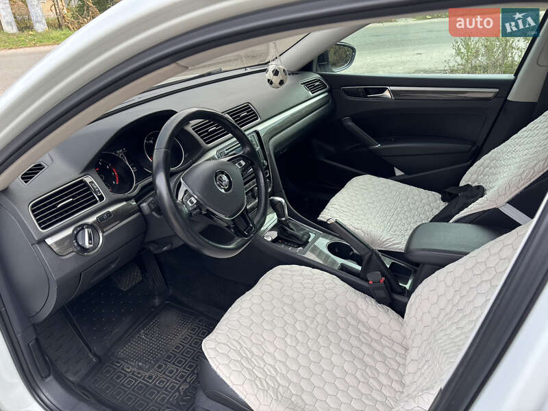 Седан Volkswagen Passat 2016 в Києві фото 12 Седан Volkswagen Passat 2016 в Києві