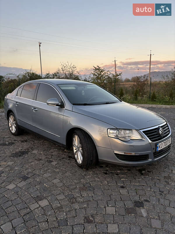 Седан Volkswagen Passat 2010 в Иршаве