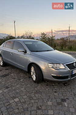 Седан Volkswagen Passat 2010 в 