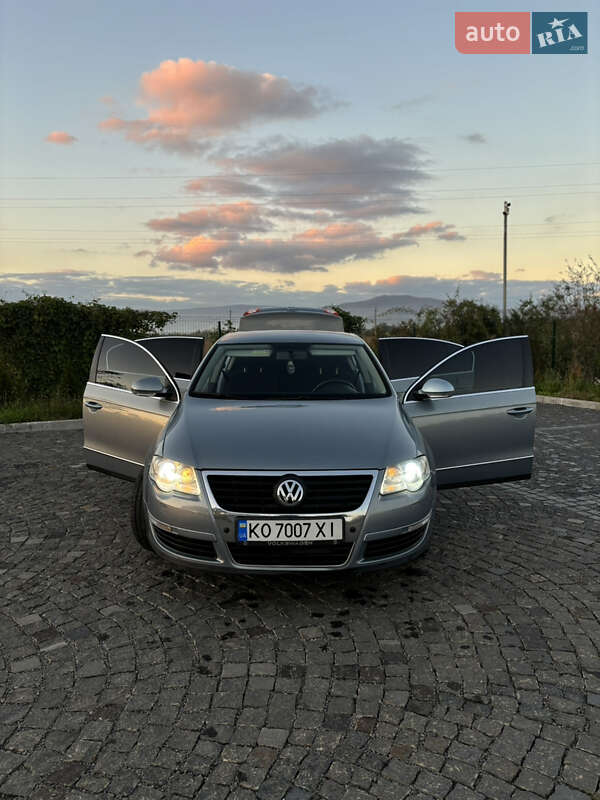 Седан Volkswagen Passat 2010 в Иршаве