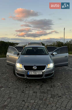 Седан Volkswagen Passat 2010 в 