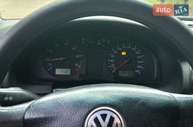 Седан Volkswagen Passat 1998 в  фото 15 Седан Volkswagen Passat 1998 в