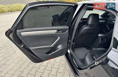 Седан Volkswagen Passat 2021 в 