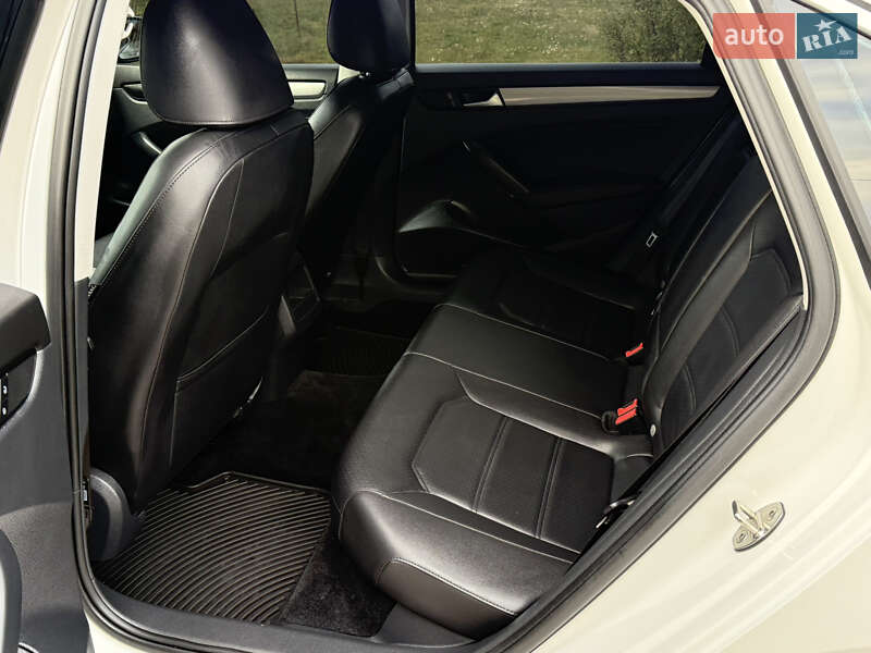 Седан Volkswagen Passat 2015 в Дубні фото 23 Седан Volkswagen Passat 2015 в Дубні