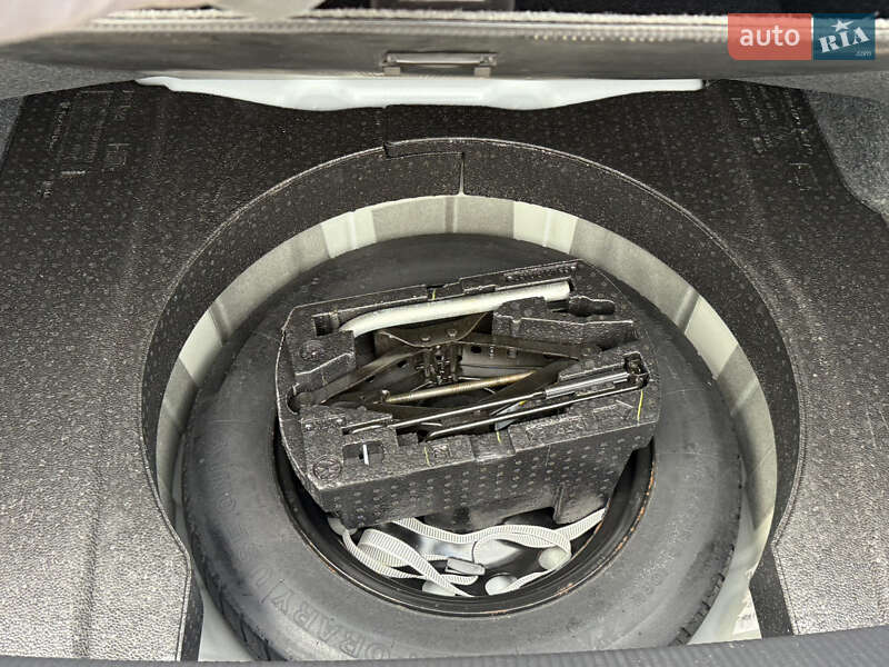 Седан Volkswagen Passat 2015 в Дубні фото 33 Седан Volkswagen Passat 2015 в Дубні