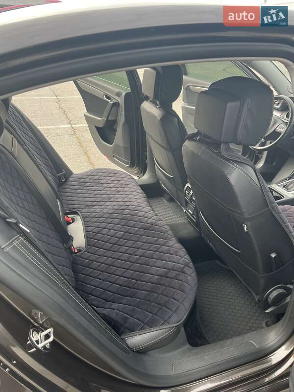 Седан Volkswagen Passat 2011 в Запорожье