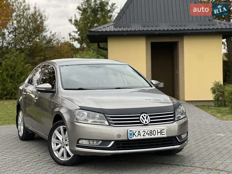 Седан Volkswagen Passat 2012 в Коломиї