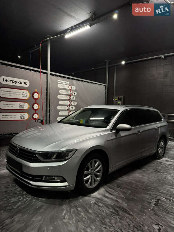 Універсал Volkswagen Passat 2017 в Києві фото 4 Універсал Volkswagen Passat 2017 в Києві