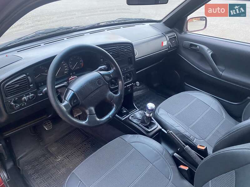 Седан Volkswagen Passat 1994 в Днепре фото 14 Седан Volkswagen Passat 1994 в Днепре