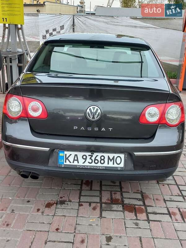 Седан Volkswagen Passat 2007 в Киеве