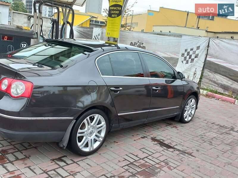 Седан Volkswagen Passat 2007 в Киеве