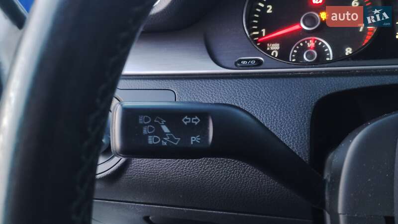 Універсал Volkswagen Passat 2012 в Дрогобичі