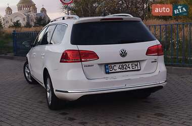 Универсал Volkswagen Passat 2012 в 