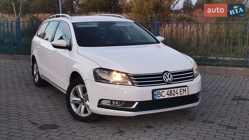 Універсал Volkswagen Passat 2012 в Дрогобичі