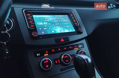 Универсал Volkswagen Passat 2012 в 