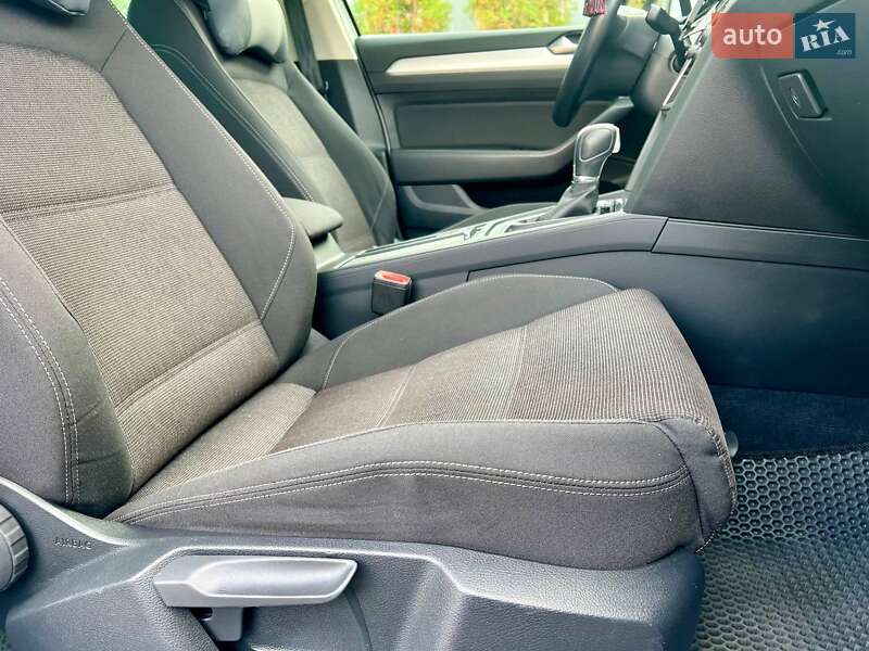 Седан Volkswagen Passat 2017 в Полтаве фото 80 Седан Volkswagen Passat 2017 в Полтаве