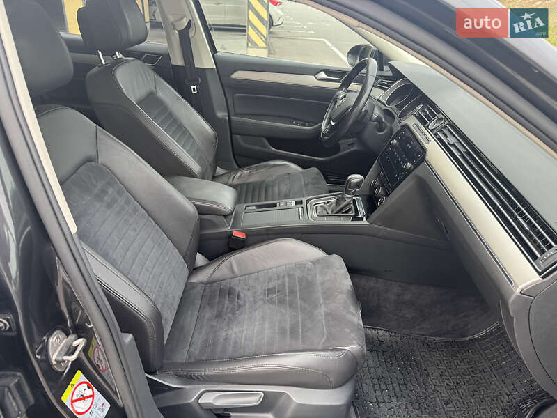 Универсал Volkswagen Passat 2018 в Киеве фото 39 Универсал Volkswagen Passat 2018 в Киеве