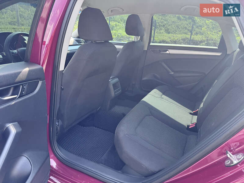 Седан Volkswagen Passat 2016 в Києві фото 8 Седан Volkswagen Passat 2016 в Києві