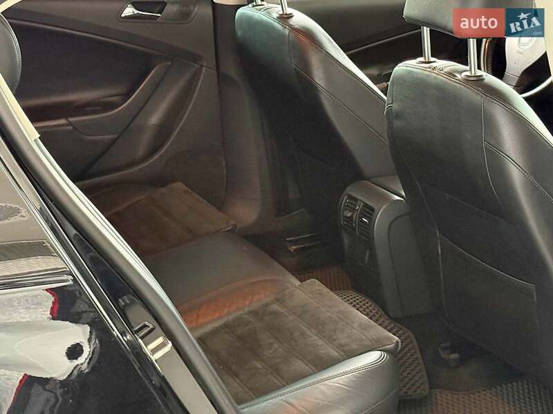Седан Volkswagen Passat 2008 в Одессе