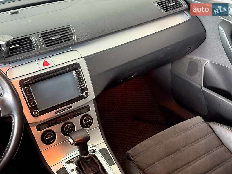 Седан Volkswagen Passat 2008 в Одессе