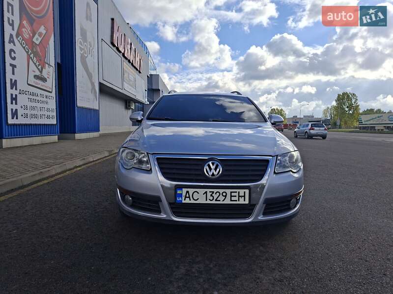 Універсал Volkswagen Passat 2007 в  фото Універсал Volkswagen Passat 2007 в