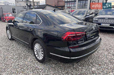 Седан Volkswagen Passat 2017 в 