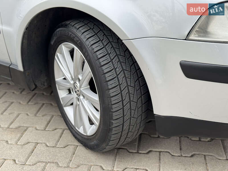 Универсал Volkswagen Passat 2002 в Звягеле фото 3 Универсал Volkswagen Passat 2002 в Звягеле