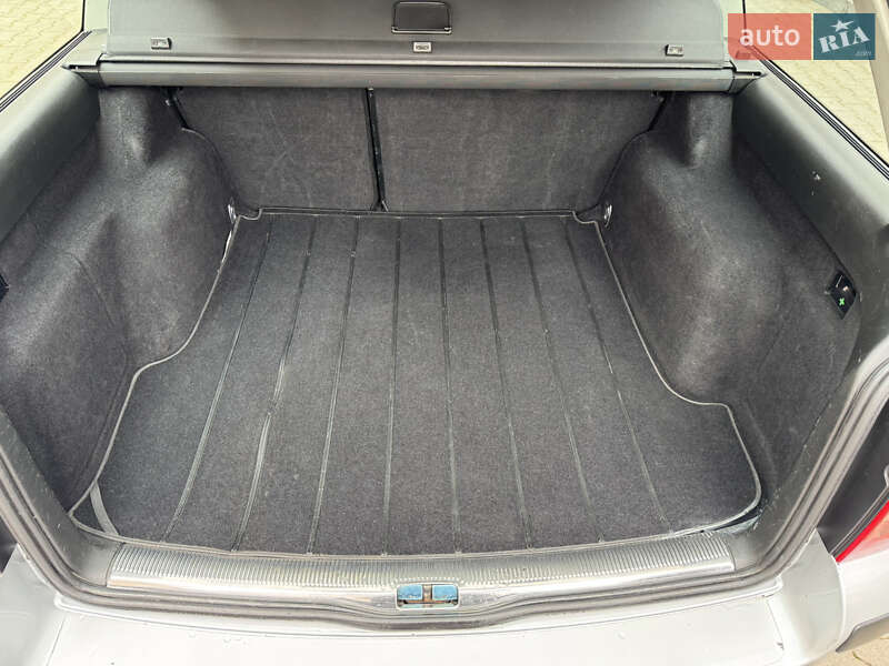 Универсал Volkswagen Passat 2002 в Звягеле фото 51 Универсал Volkswagen Passat 2002 в Звягеле